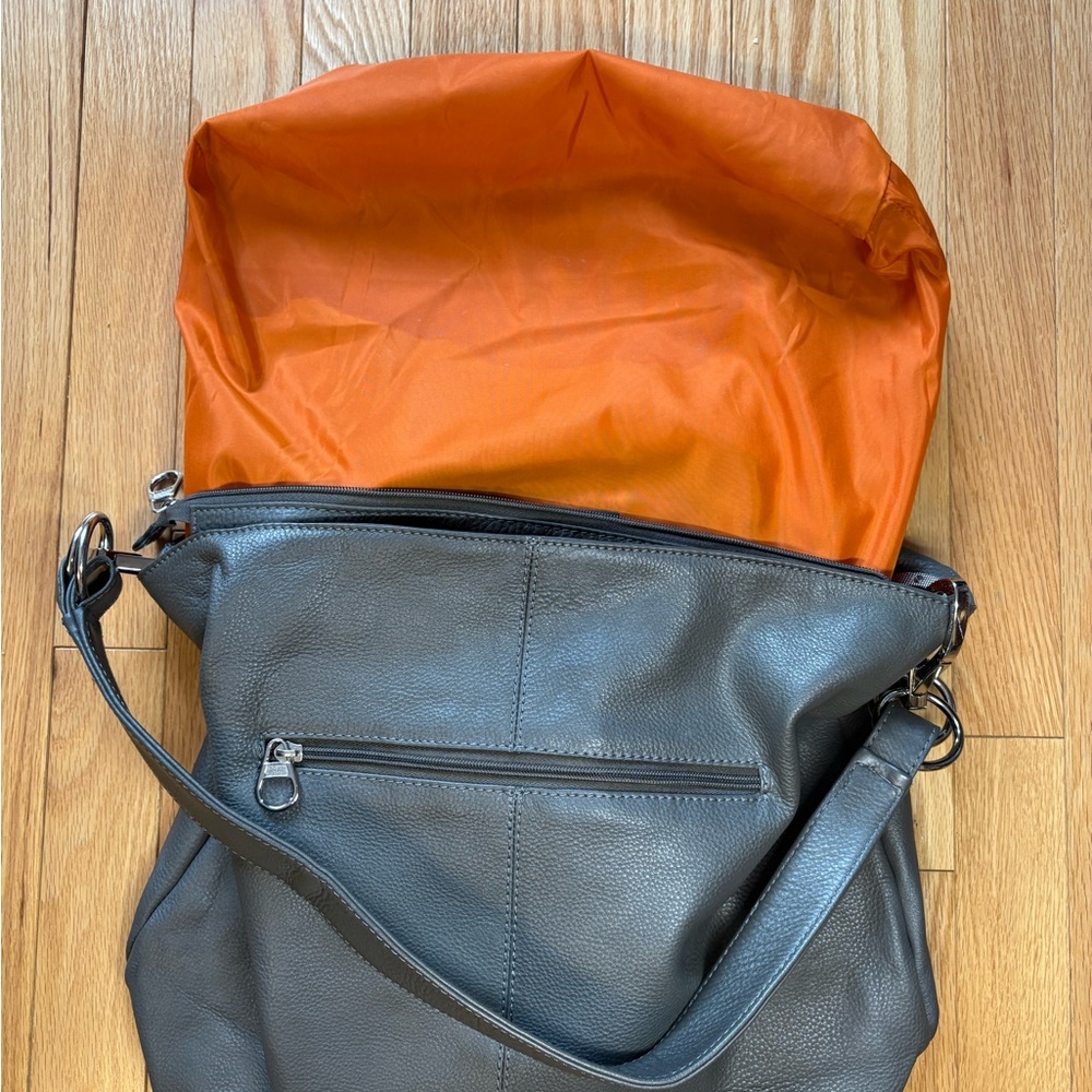 Nappa, Canadian Brand, Gray Leather Shoulder Bag, like new! - Picture 10 of 16